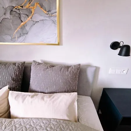 Apartament Parkowa 6a Apartment *